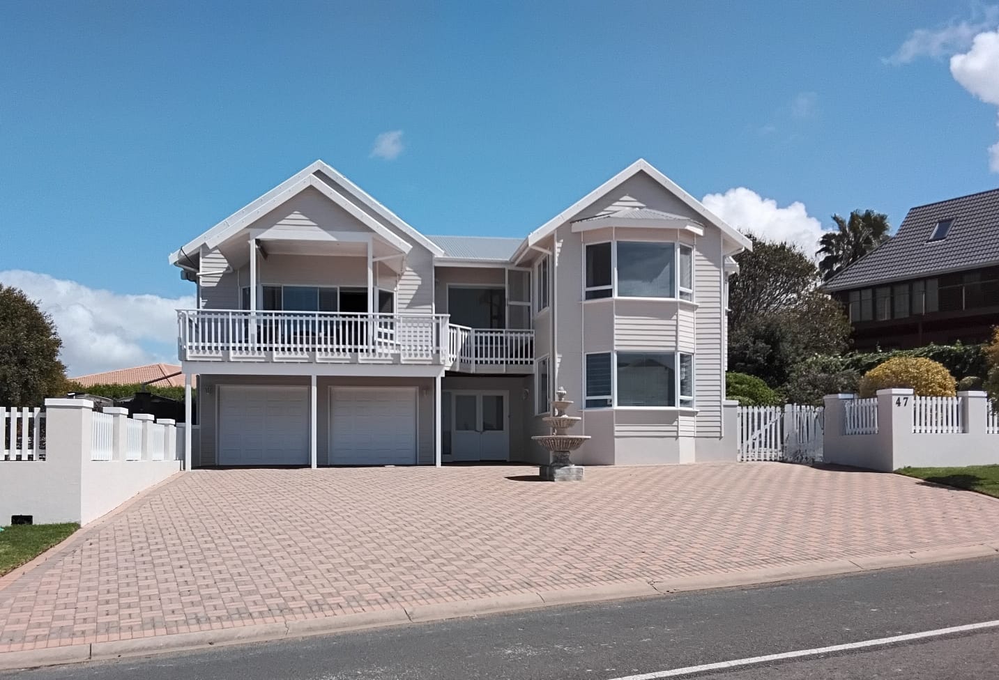 5 Bedroom Property for Sale in Outeniqua Strand Western Cape